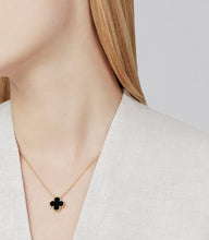 Load image into Gallery viewer, Pendentif Vintage Alhambra - BJewerly
