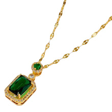 Load image into Gallery viewer, Collier Royal avec pendentif en émeraude Plaqué or - BJewerly
